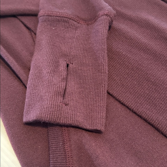 Athleta Cozy Soft Pranayama Wrap Light Cabernet Womens Size Medium‎ - Picture 10 of 12